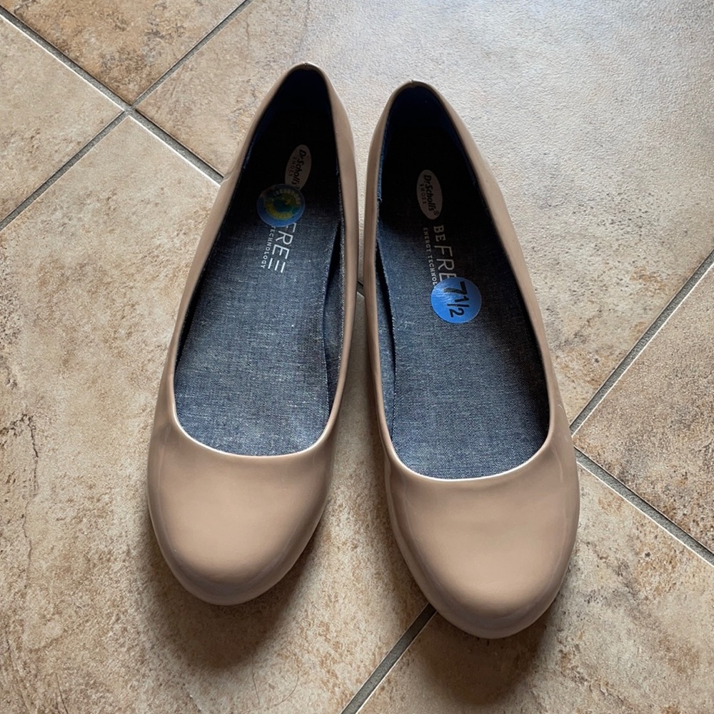 Dr. Scholl's Beige Flats